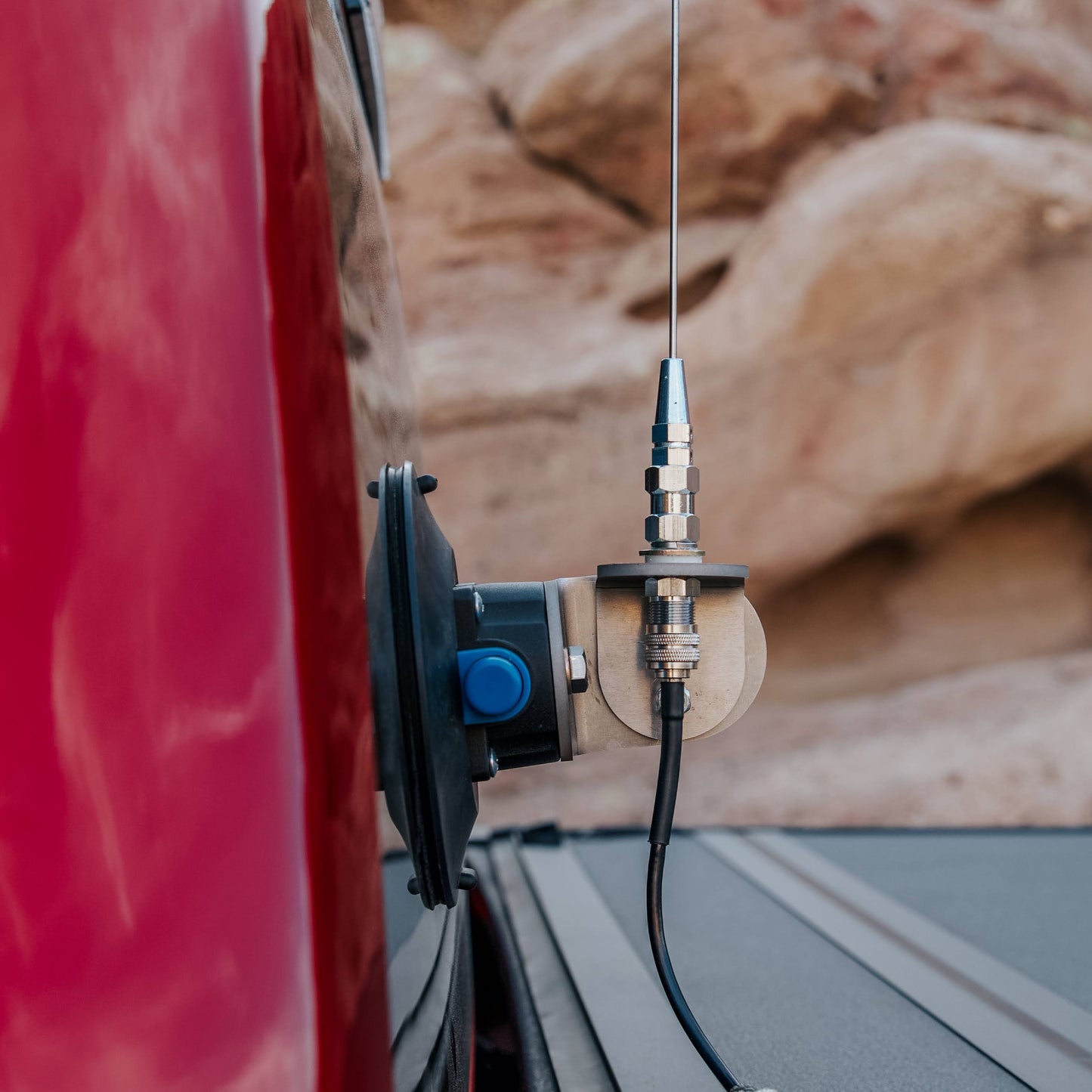 Travel Antenna Mount (without Ground Strap)