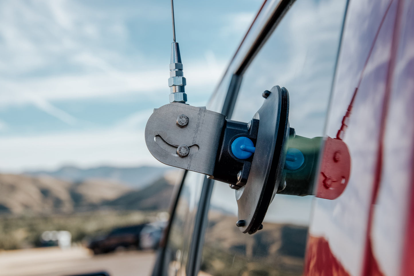 Travel Antenna Mount (without Ground Strap)